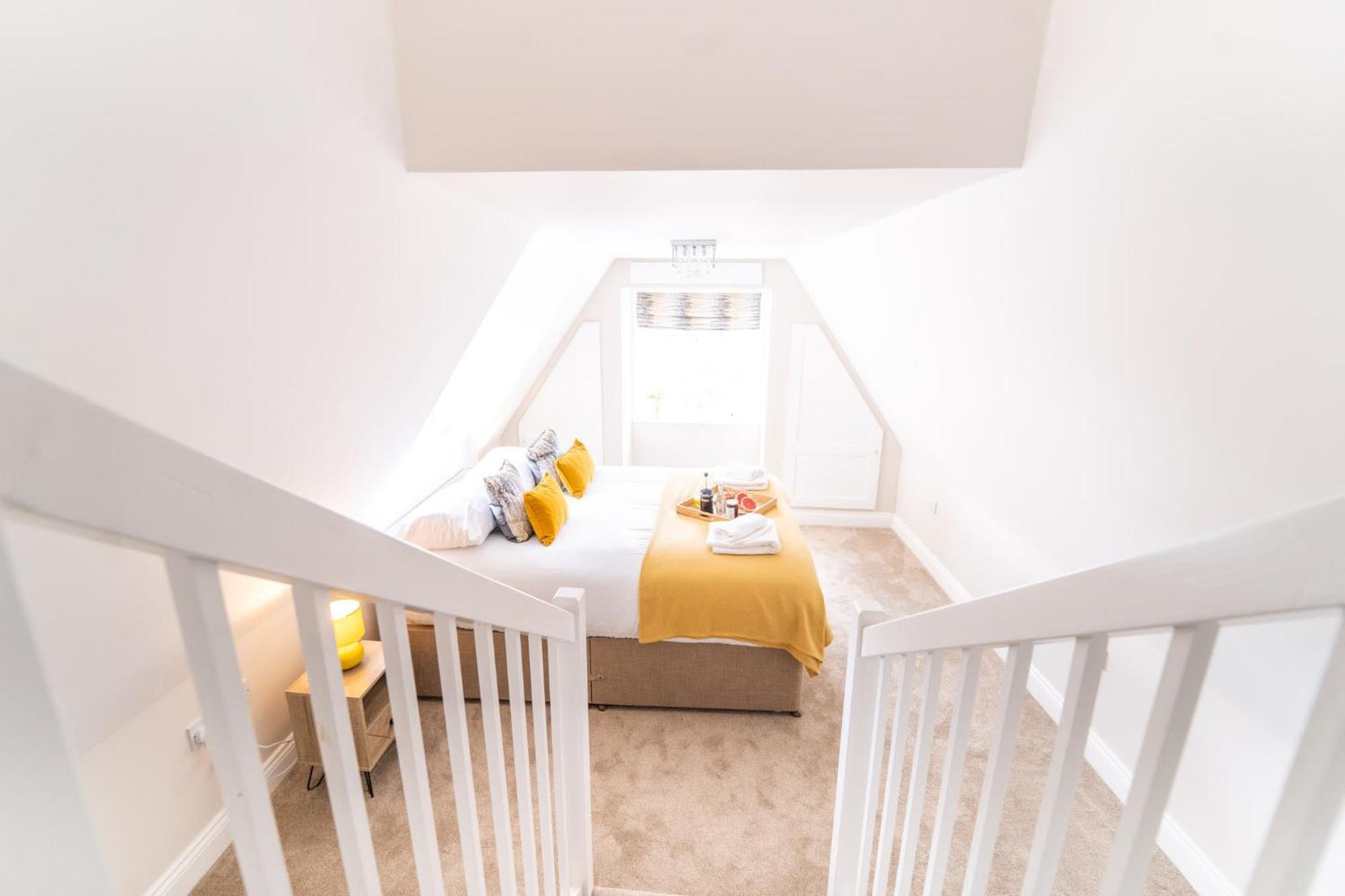 King Street Penthouse - 2 Bed Apartment