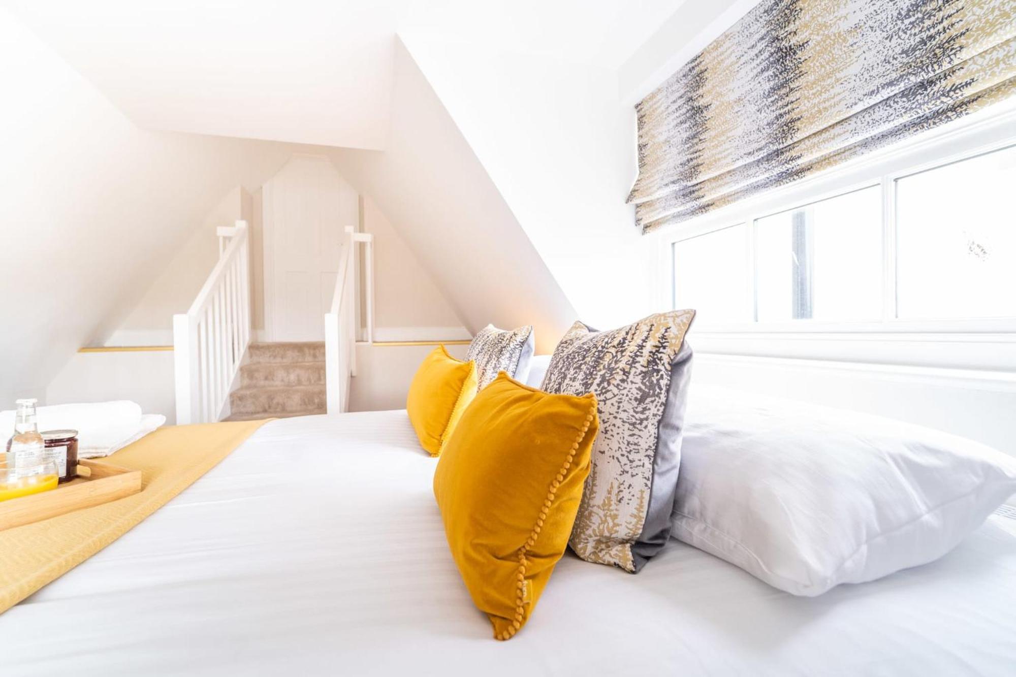 King Street Penthouse - 2 Bed Apartment *