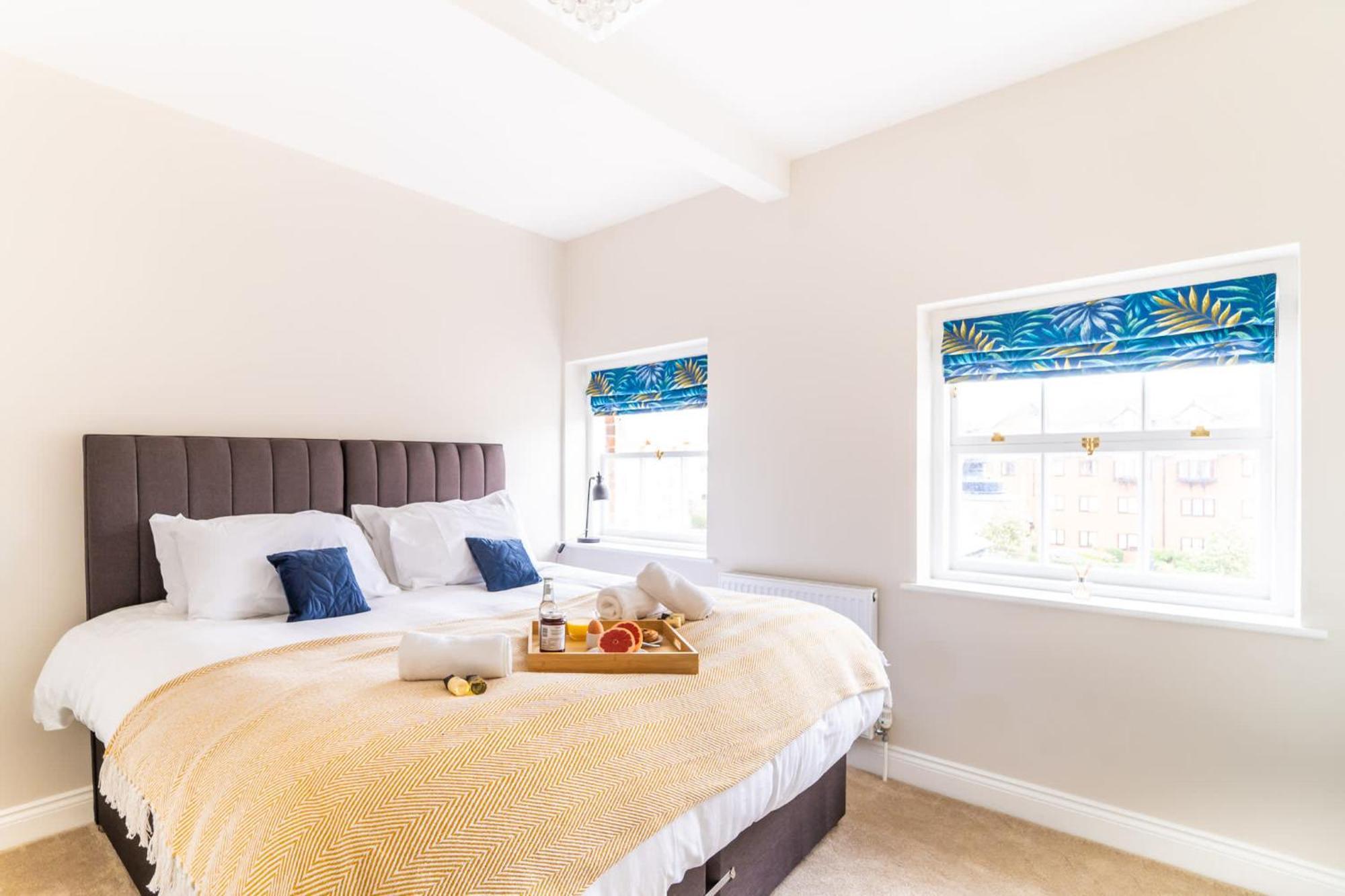King Street Penthouse - 2 Bed Apartment *